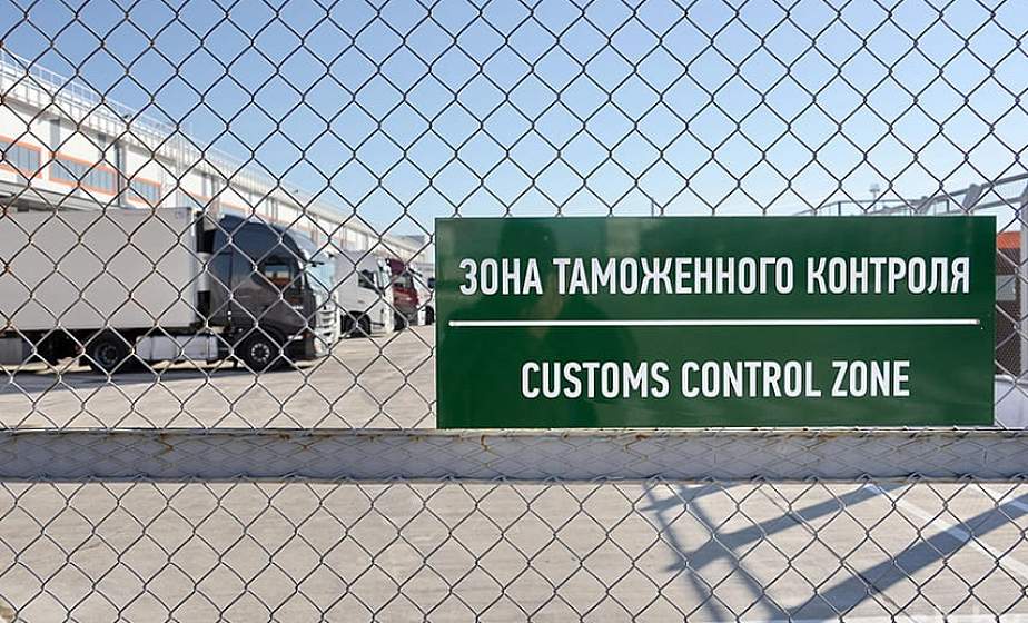 Вступили в силу новые правила ввоза алкоголя, табака и продуктов питания из-за границы