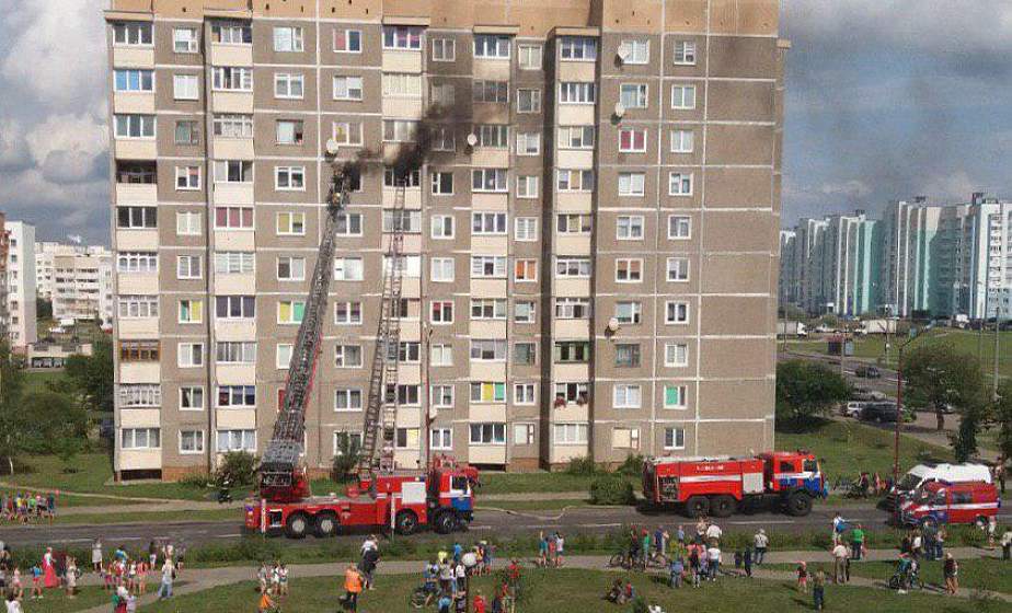 На улице Южной в Гродно горела квартира. Комментарий МЧС