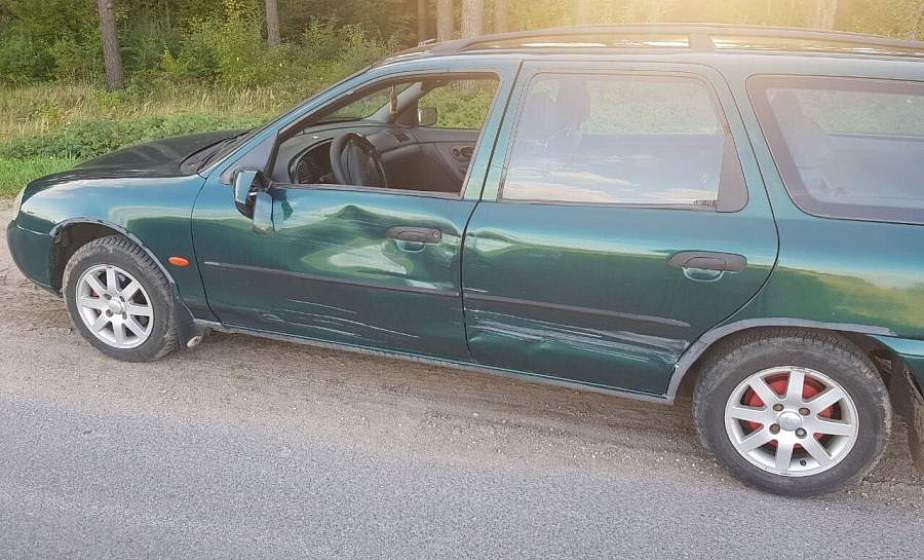 В Лиде мотоциклист не уступил дорогу «Форду» и оказался в больнице со сломанной ключицей