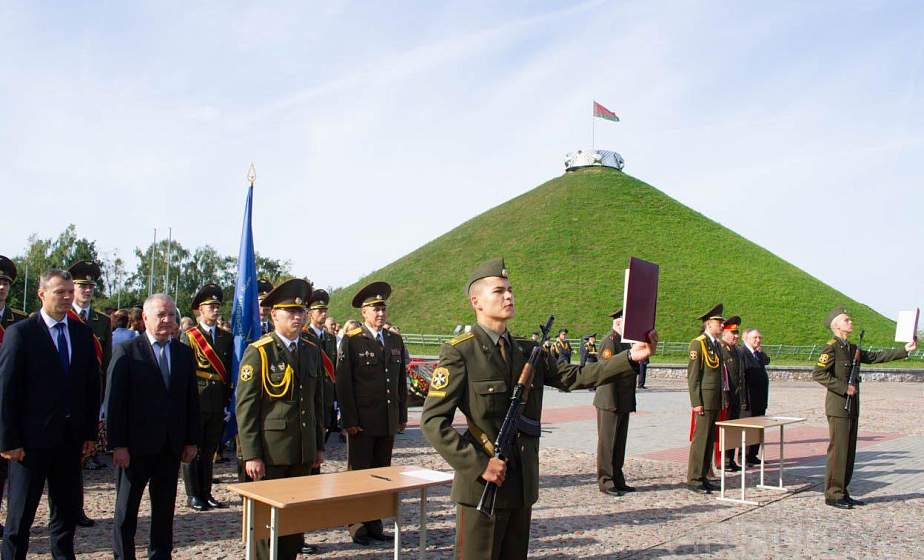 «Защищать Республику Беларусь и быть преданным своему народу»: курсанты военного факультета ГрГУ имени Янки Купалы приняли Военную присягу 