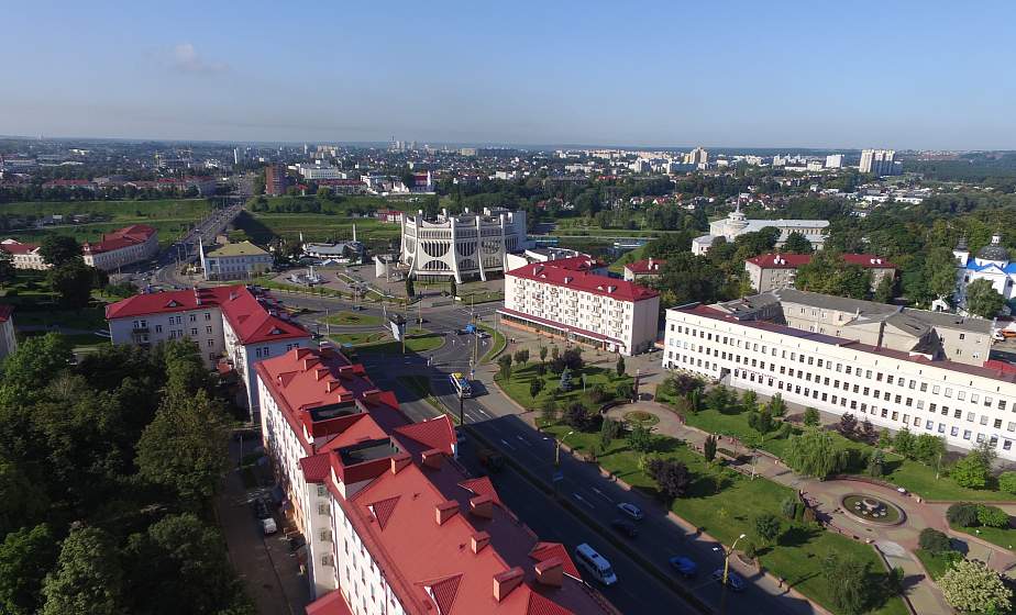  О расписании маршруток и засохшие березы у "Тринити". Что беспокоит гродненцев?  