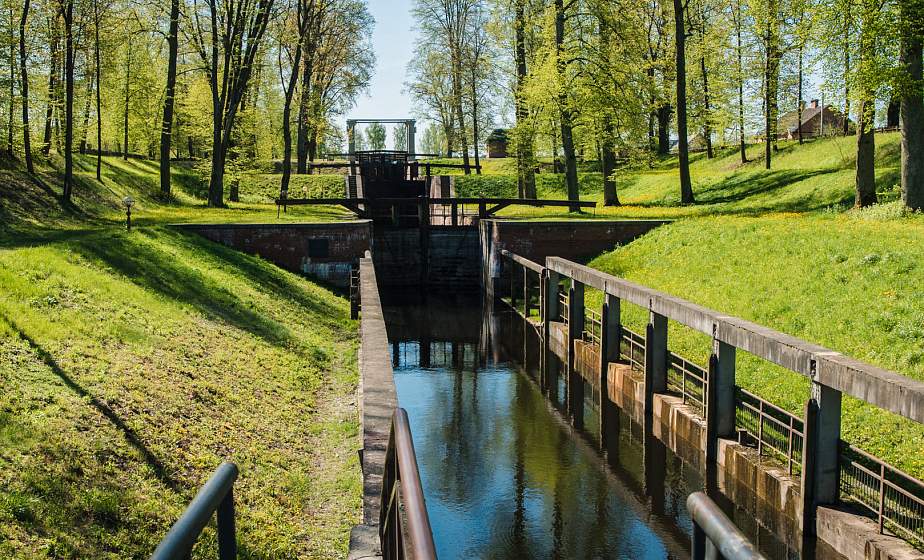 На Августовский канал будет ходить регулярный автобус