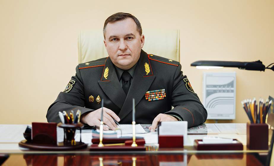  Командующий войсками Западного оперативного командования Виктор Хренин: «Армия закаляет характер»