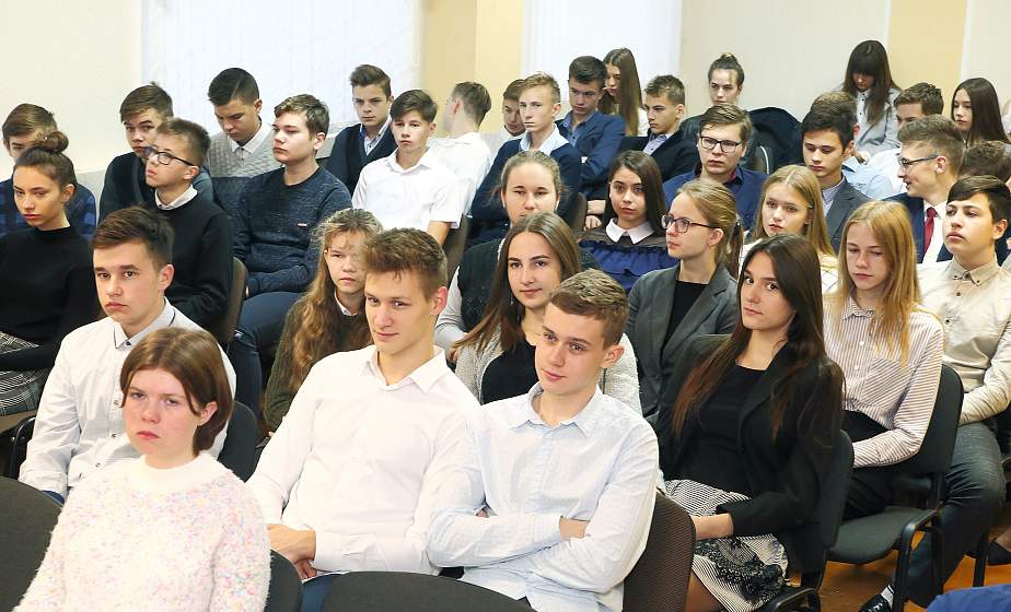 В Гродно старшеклассников готовили в будущие избиратели