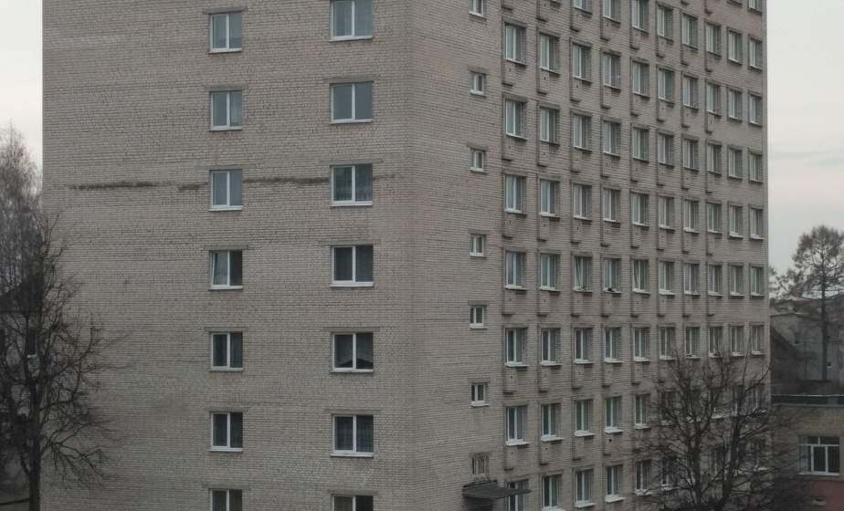 Фактом гибели девушки, выпавшей из окна, занимается гродненский межрайонный отдел следственного комитета 