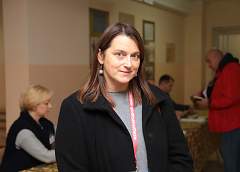 Нактините Даля, международный наблюдатель дипломатического корпуса: «На участках много избирателей. Радует, что люди стремятся использовать свое конституционное право голоса» 