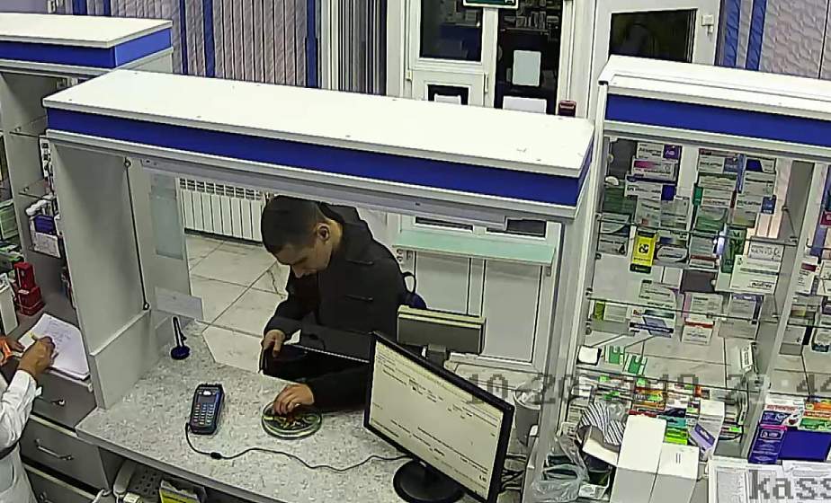 В Гродно разыскивают компанию молодых людей, подозреваемых в краже денег с карточки 