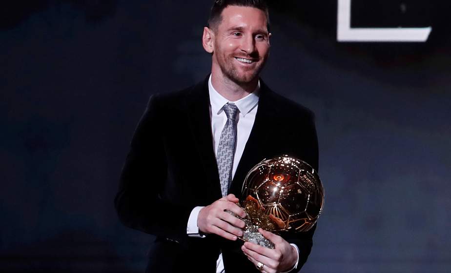 Лионель Месси получил шестой "Золотой мяч"