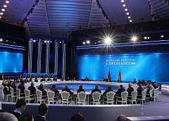 Работать с полной самоотдачей, поскольку нам с неба ничего не упадет