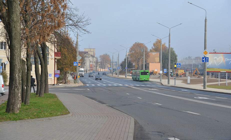 В Гродно женщина попросила телефон у прохожего, чтобы позвонить, и сбежала с ним