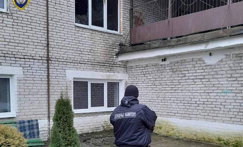 Трагедия в Сморгонском районе: на месте пожара в психиатрической больнице, где погибли два человека, работают следователи 
