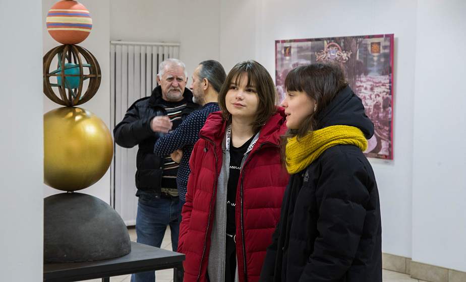 “На Каляды” запрашаюць мастакі Гродна. Выстава з зімовым настроем адкрылася ў выставачнай зале