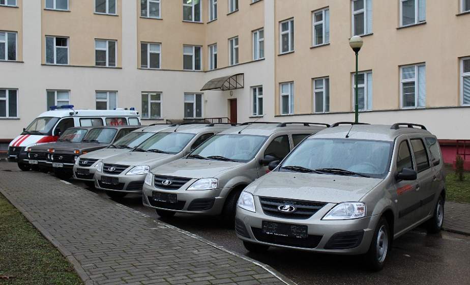 Автопарк Лидской ЦРБ пополнился семью новыми автомобилями