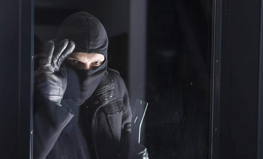 В Лиде 28-летний предприниматель украл с территории частного предприятия два ленточных конвейера