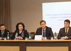 Наращивают экспортный потенциал и развивают социальную инфраструктуру. Первый заместитель главы Администрации Президента Максим Рыженков оценил выполнение поручений Президента в Гродно (+видео)
