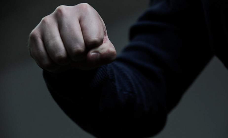 В Лиде мужчина сделал замечание хулигану и в итоге получил тяжелые увечья