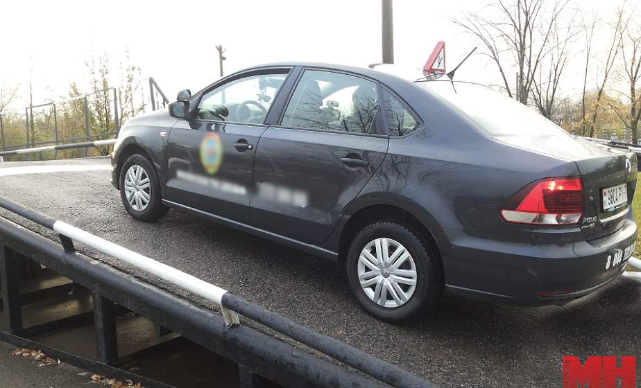 Пересдавать практический экзамен курсанты по-прежнему могут на машинах автошкол – ГАИ