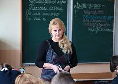 Учитель русского языка и литературы гимназии №9 Гродно:  "Педагогика как айсберг". Алина Костюк в проекте "Учитель. ДА!" (+видео)