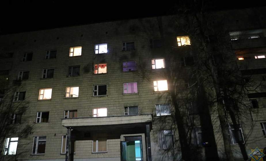 Гродненские спасатели ликвидировали пожар в общежитии (+видео)
