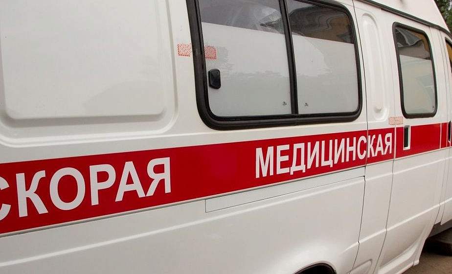 В Лиде семью с двумя детьми ночью госпитализировали с признаками отравления угарным газом, однако его следов в доме не обнаружили. Что случилось?