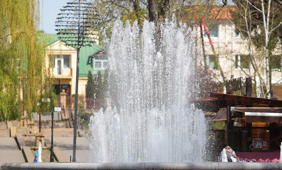Фотофакт. В Гродно включили первые фонтаны