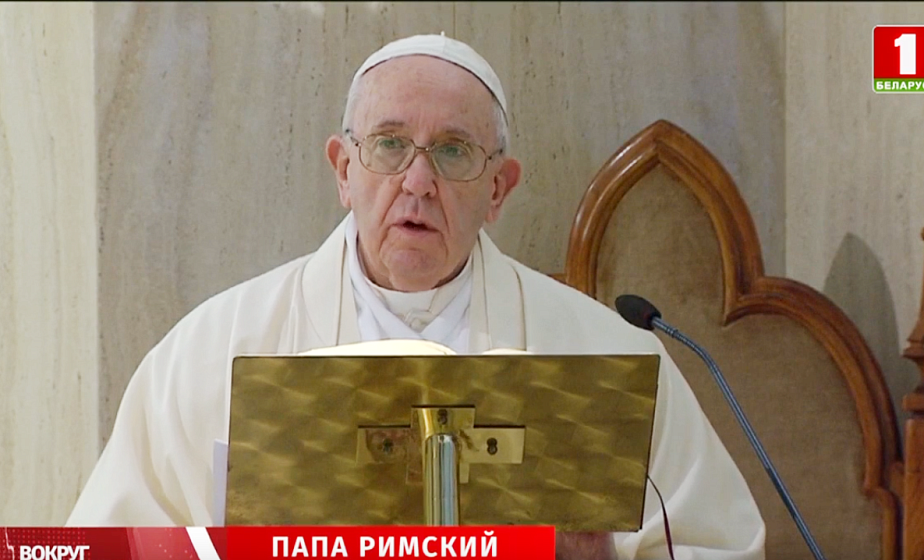 Папа Римский Франциск на неделе помолился за всех работников СМИ