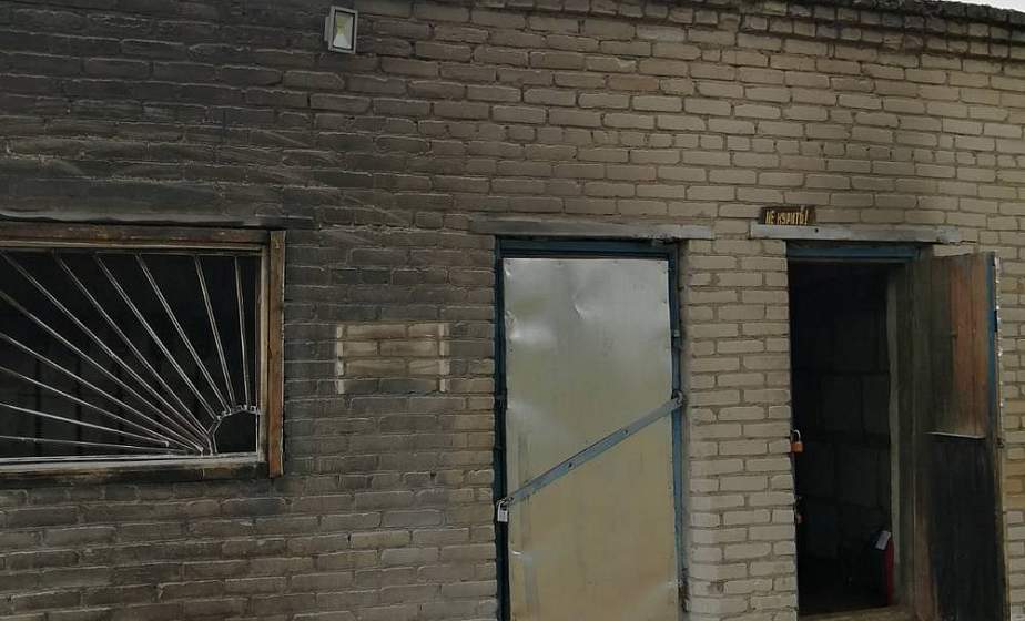 В Дятловском районе во время заправки автомобиля на мужчине загорелась одежда