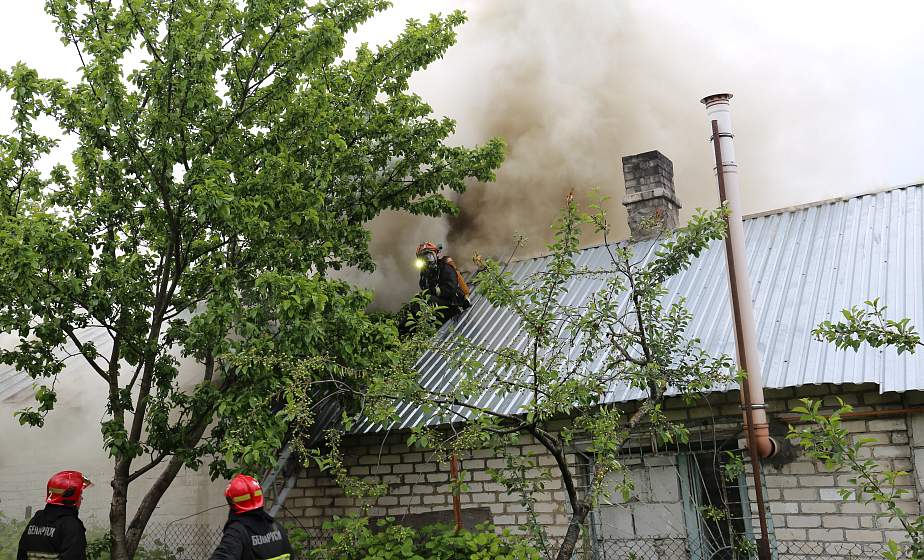 В Гродно на улице Максима Горького горел частный дом