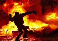 Ломать не строить: горькие уроки «цветных революций»