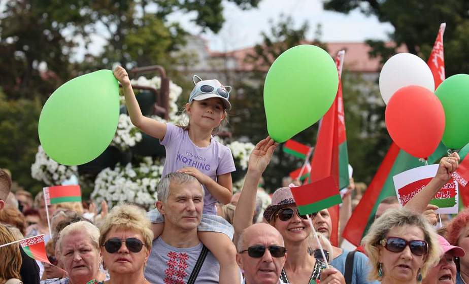 За мир, стабильность и процветание нашей любимой страны