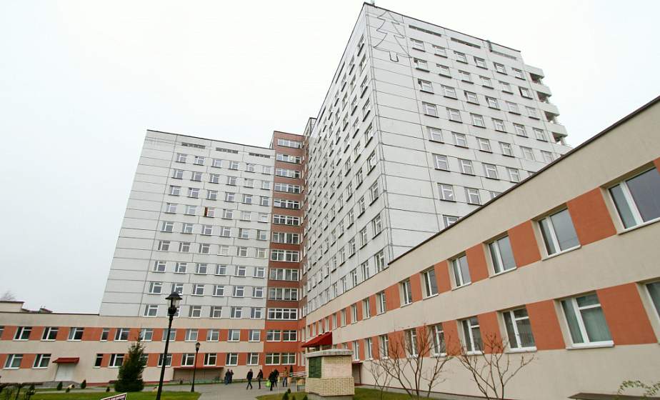 Задача медиков – лечить людей, реальную помощь мы получаем от государства