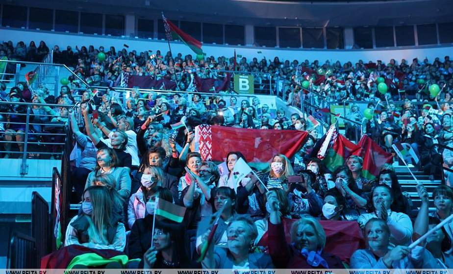 Женщины за Беларусь. Участницы республиканского форума в столице – о ценности государственной символики, мудрости народа и важности сохранения мира на родной земле