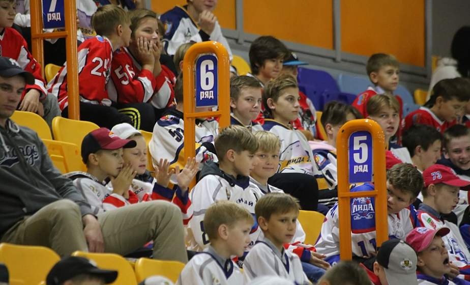 В Лиде отпраздновали 10-летие со дня открытия Ледового дворца