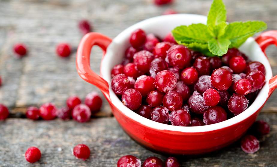 Полезные свойства клюквы. Как правильно заготовить и с чем ее есть