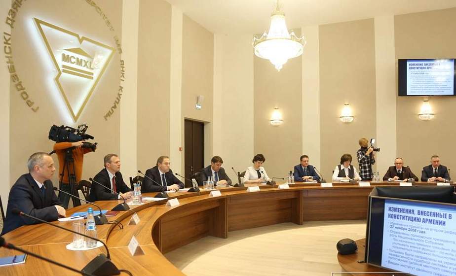 Диалоговые площадки помогают увидеть друг в друге не политических оппонентов, а людей, которые готовы вместе строить будущее своей страны