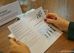 Проблемные вопросы должны решаться в рамках действующих социальных и политических институтов