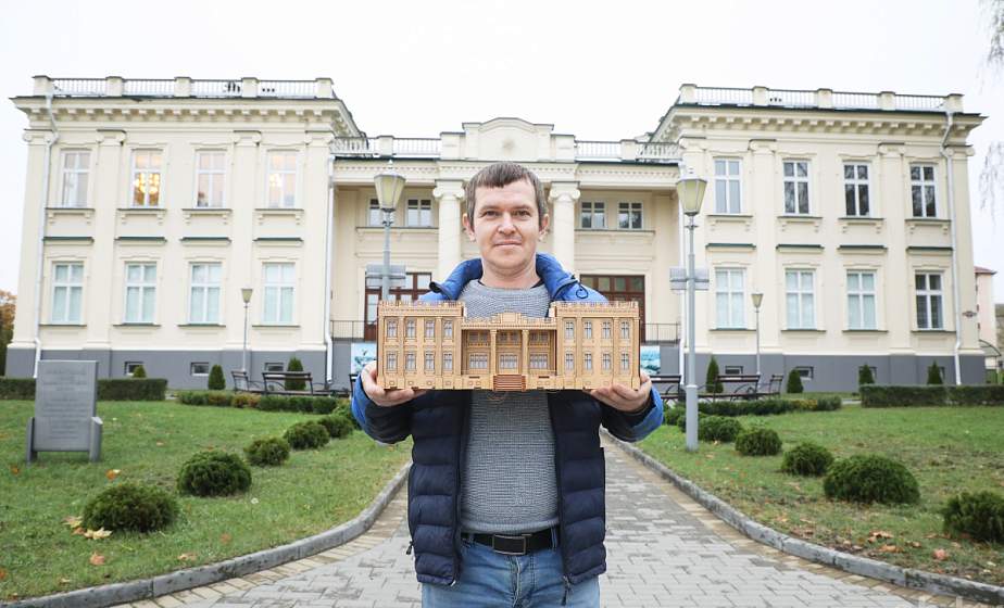  Достопримечательности Щучина легко узнаются в работах местного мастера Алексея Бочина