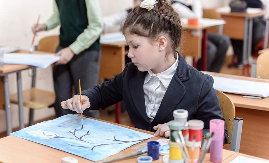 Юные скидельские художники с нетерпением ждут новоселья