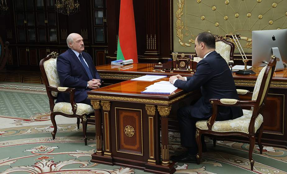 Ситуация в экономике и на предприятиях - Александр Лукашенко принял с докладом премьер-министра