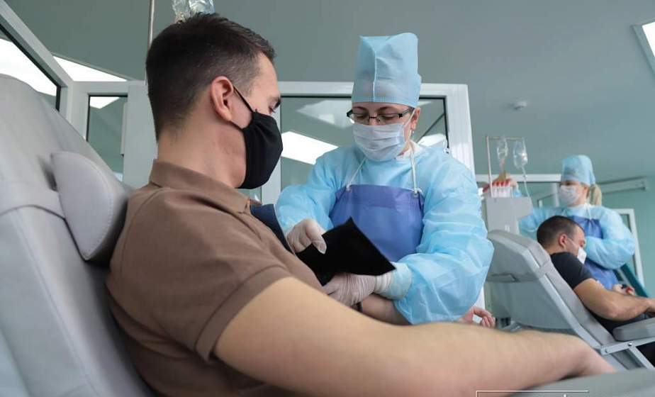 Твердо противостоять коронавирусу можно только совместными усилиями медицины и всего общества