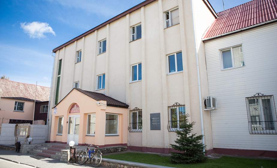 Не смог пройти мимо. Сотрудник Сморгонского РОВД, будучи на выходном, задержал хулигана
