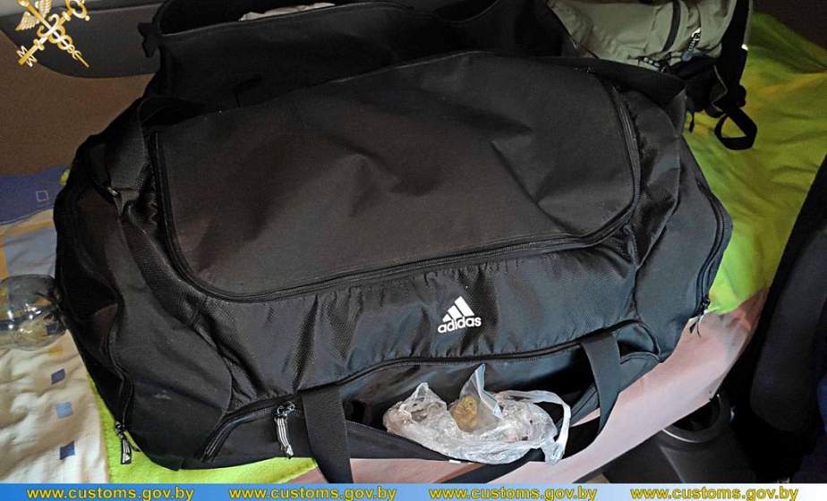 Гродненские таможенники задержали мужчину, перевозившего наркотики 