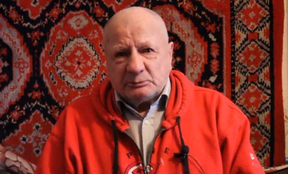 Участковый помог пенсионеру из Зельвенского района защитить свое имя