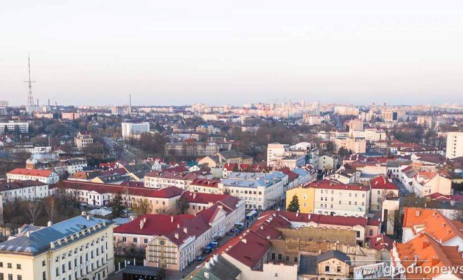 Анализируя ушедшую пятилетку, мы ясно видим движение страны по пути прогресса и созидания