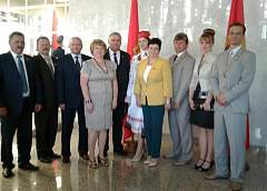 Первичная медицинская помощь  должна оставаться доступной каждому сельскому жителю, а высокотехнологичная – развиваться в центрах и опорных клиниках