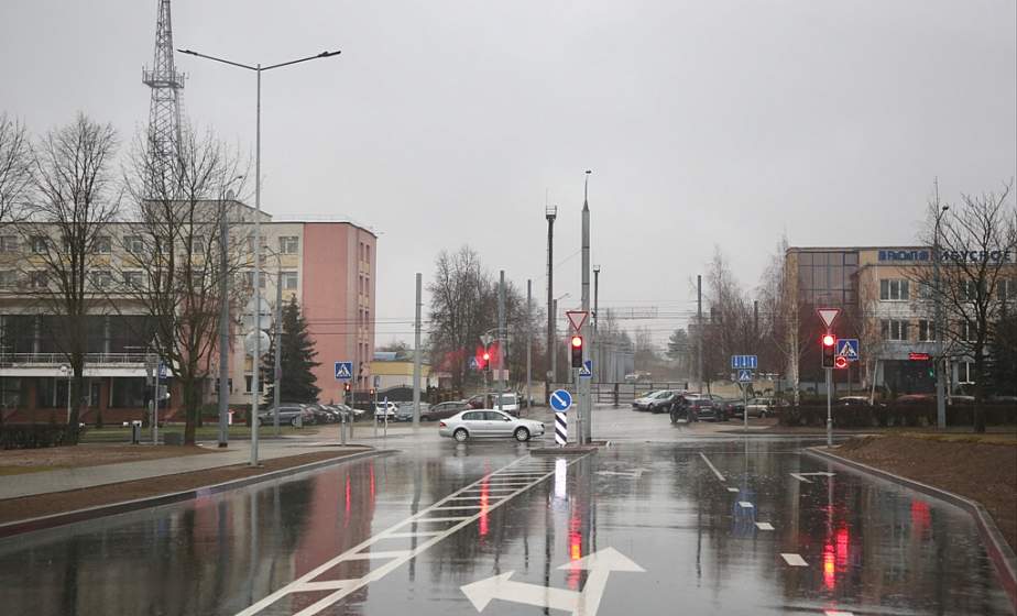 В Гродно открыли транспортную перемычку между магистралями и включили «умный» светофор