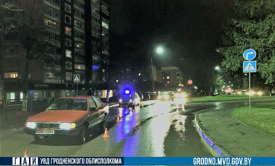 Пострадавшего доставили в больницу. В Лиде на пешеходном переходе сбили мужчину