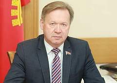 "Радует, что люди небезразличны к судьбе страны и уверены– их голос будет услышан". Председатель областного Совета депутатов Игорь Жук провел субботнюю прямую линию