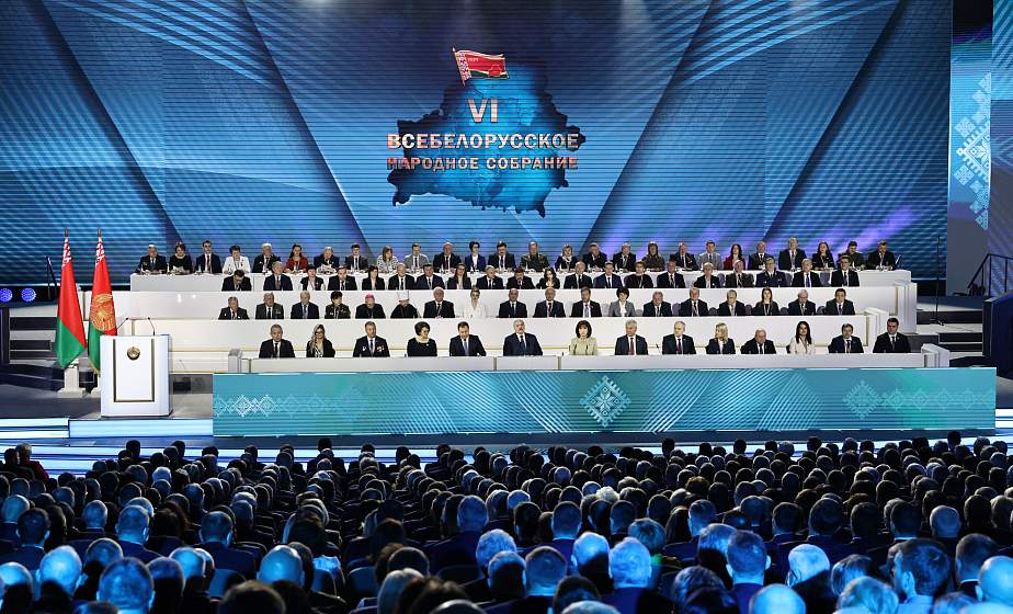 Блиц-опрос делегатов VI Всебелорусского народного собрания о дистанционном обучении, новых предприятиях в регионах и диалоге с молодежью