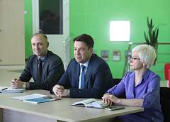 Год народного единства, развитие спортивной инфраструктуры. Заместитель председателя облисполкома Виктор Пранюк встретился с трудовыми коллективами Новогрудчины